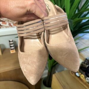Clarks Women's Beige Pointed Toe Suede Kitten Heels